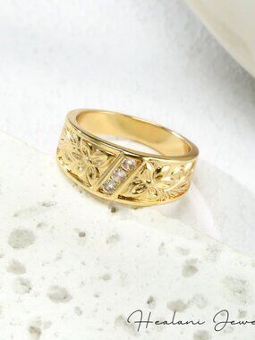 Hawaiian heirloom cz band ring